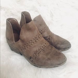Casual Tan Booties